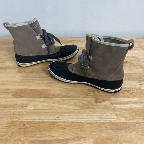 Sperry Suede Schooner Slouch Duck Boots, Size 7 - Picture 8 of 13